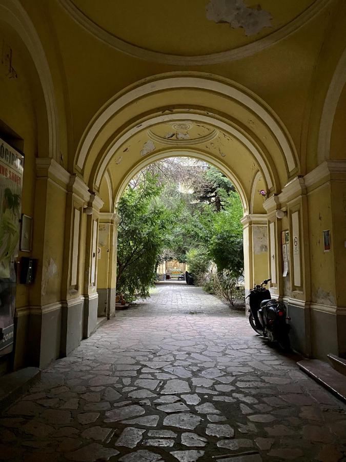 Kiraly Street , Stylish Apartment Budapest Exterior photo